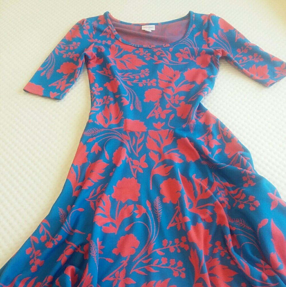 Nwot Small Nicole LulaRoe